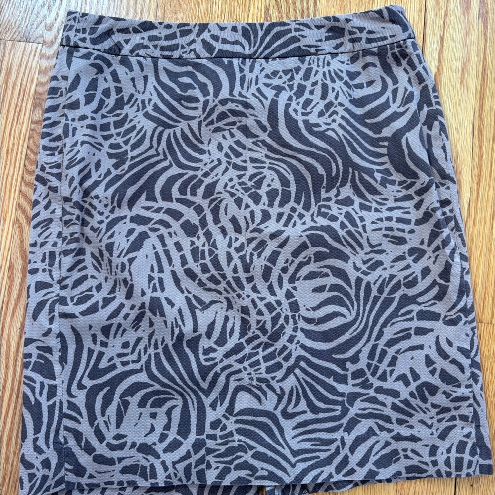 Banana Republic Black and Gray Patterned Pencil Skirt